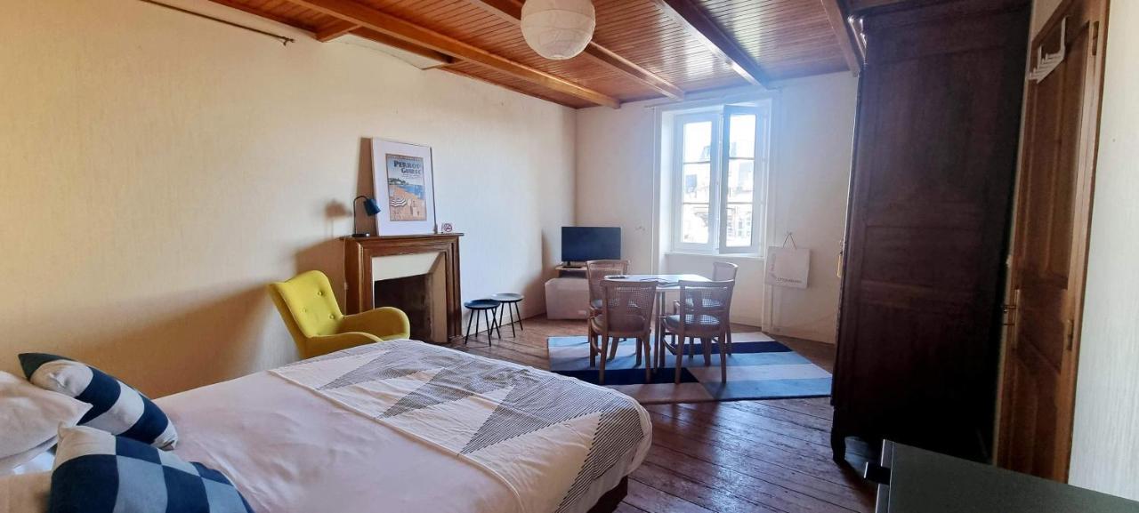L'Annexe De L'Hotel De L'Europe بيرو جْييريك المظهر الخارجي الصورة