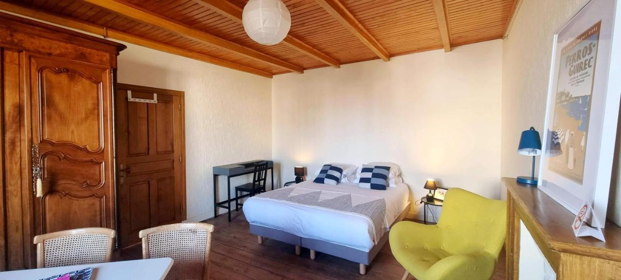 L'Annexe De L'Hotel De L'Europe بيرو جْييريك المظهر الخارجي الصورة